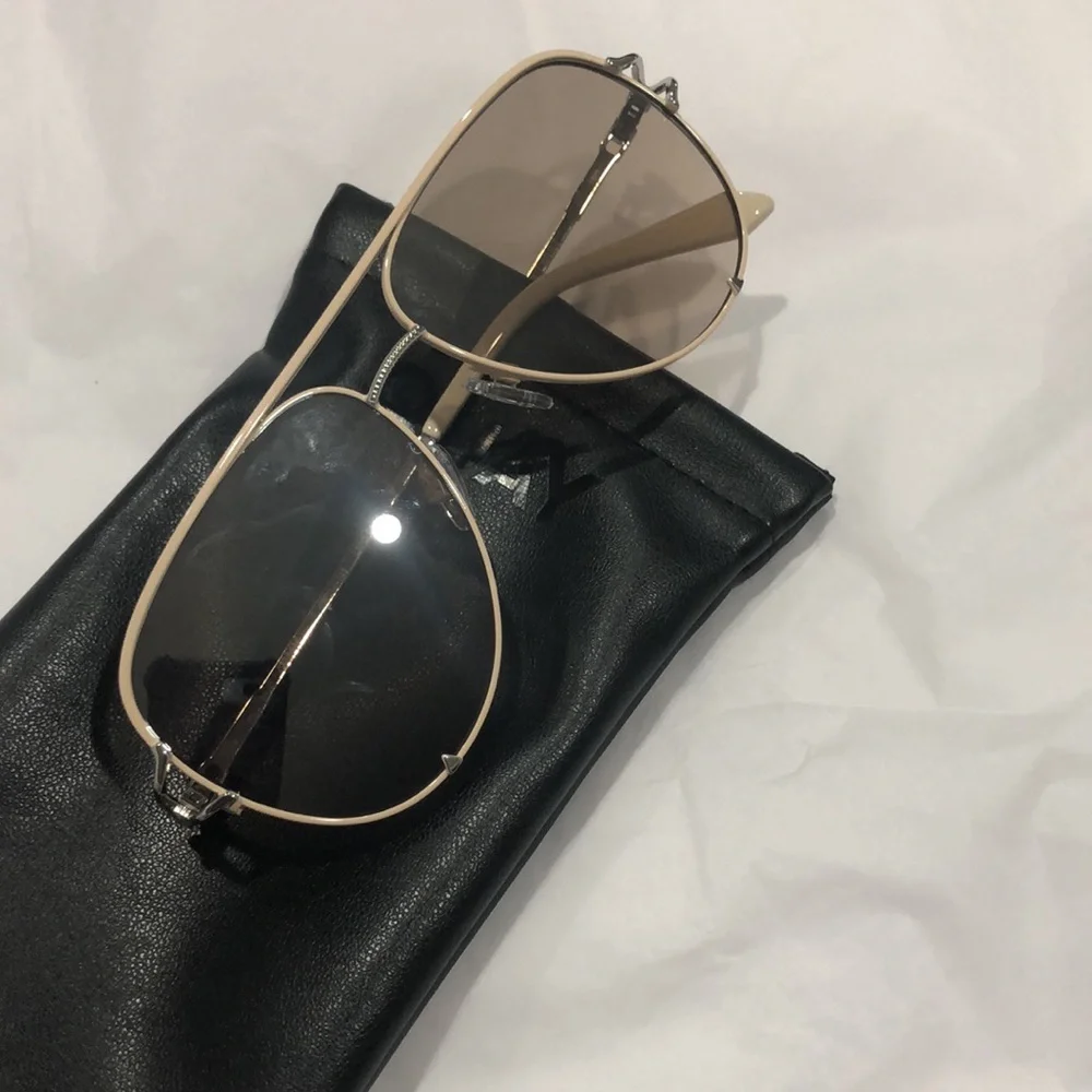 Quay Women's‎ High Key Twist Silver Champagne Flash Aviator Sunglasses new
